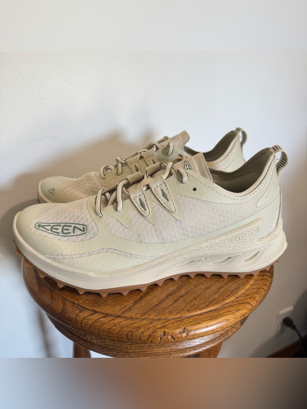 KEEN Women's Zionic Lace Up Low Top Speed Trail Running Hiking Shoes Birch Sz 10